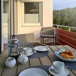 Haus Fritz-reuter-strasse 8 شقة