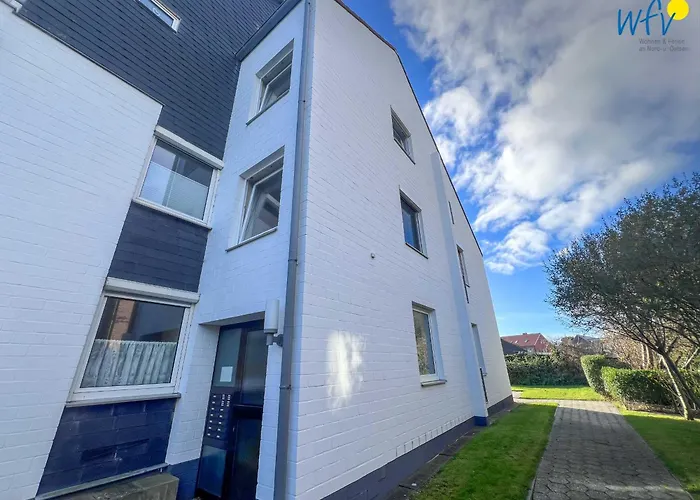 Haus Fritz-reuter-strasse 8 *